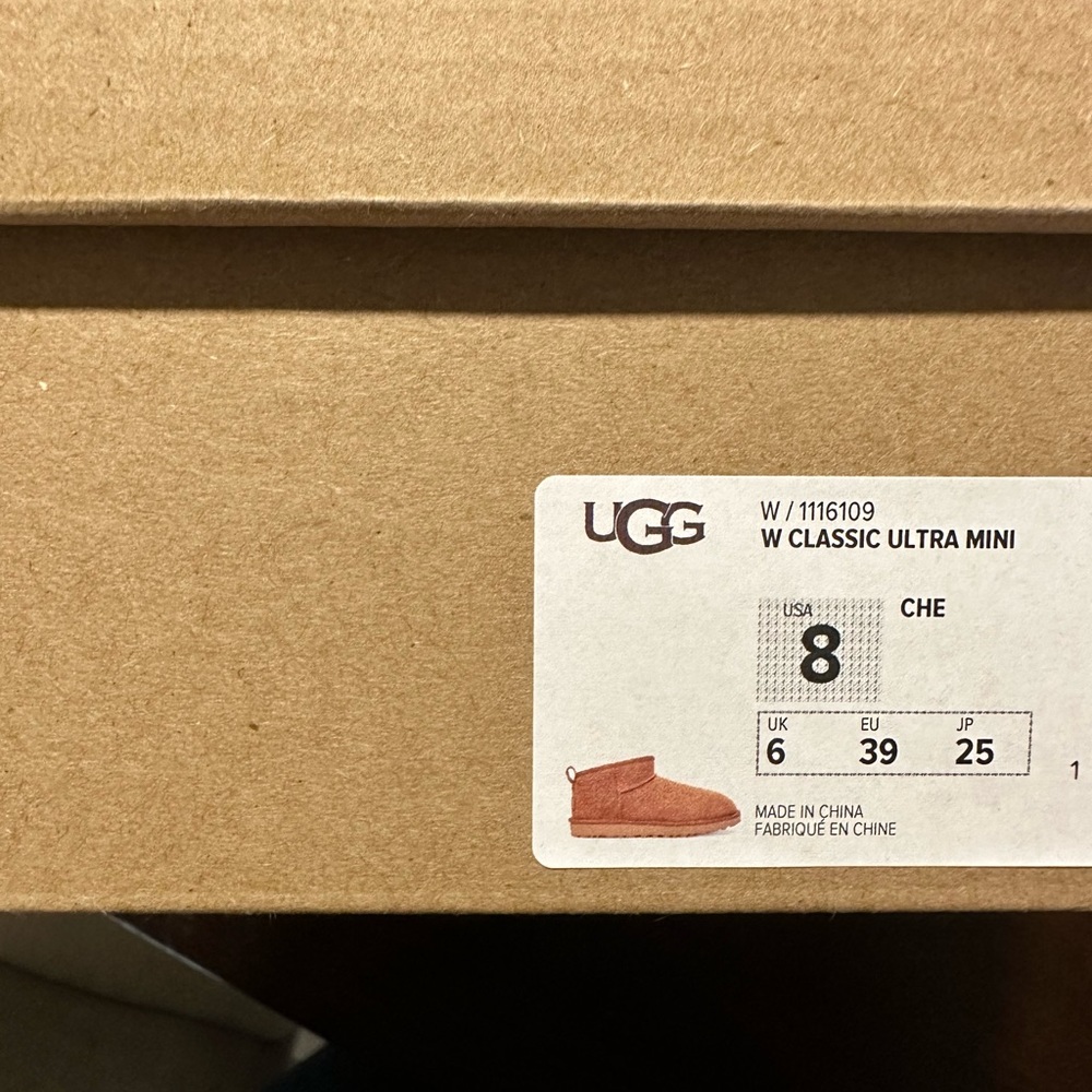 Classic Ultra mini uggs size 8 chestnut - Picture 2 of 4